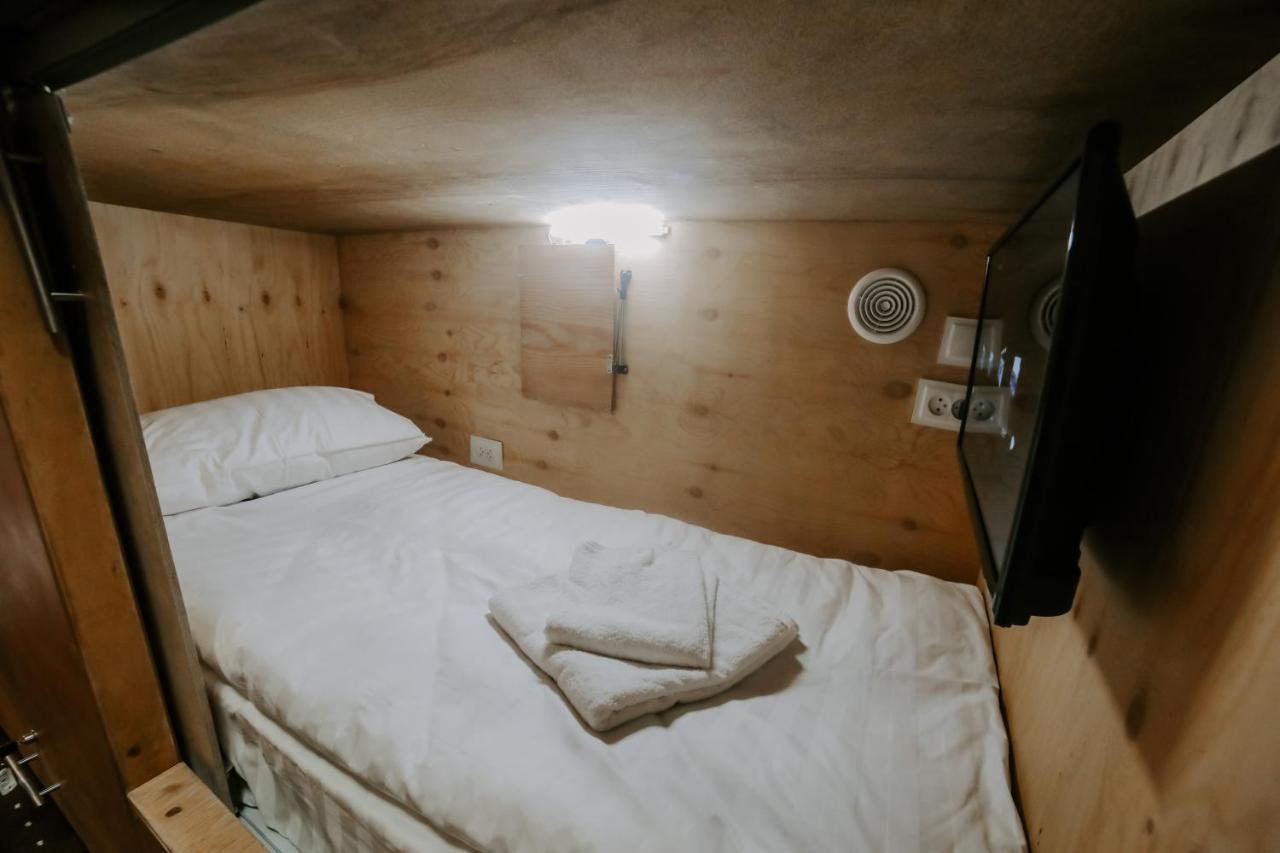 Capsule Hotel Osch Exterior foto